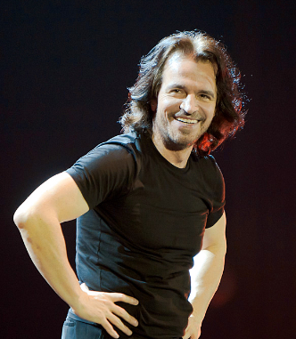 雅尼·克里索馬利斯(英文:Yanni 希臘文:).jpg