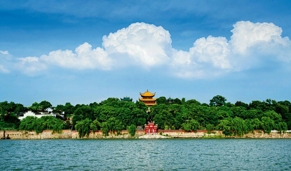 src=http___youimg1.c-ctrip.com_target_fd_tg_g4_M01_9D_80_CggYHlXq3LGAU_1lAAJIDU6kzGk744.jpg&refer=http___youimg1.c-ctrip.jpg